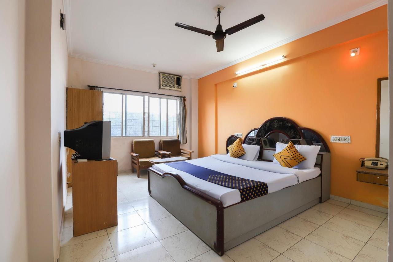 Spot On Hotel Shyam Inn Halol Экстерьер фото