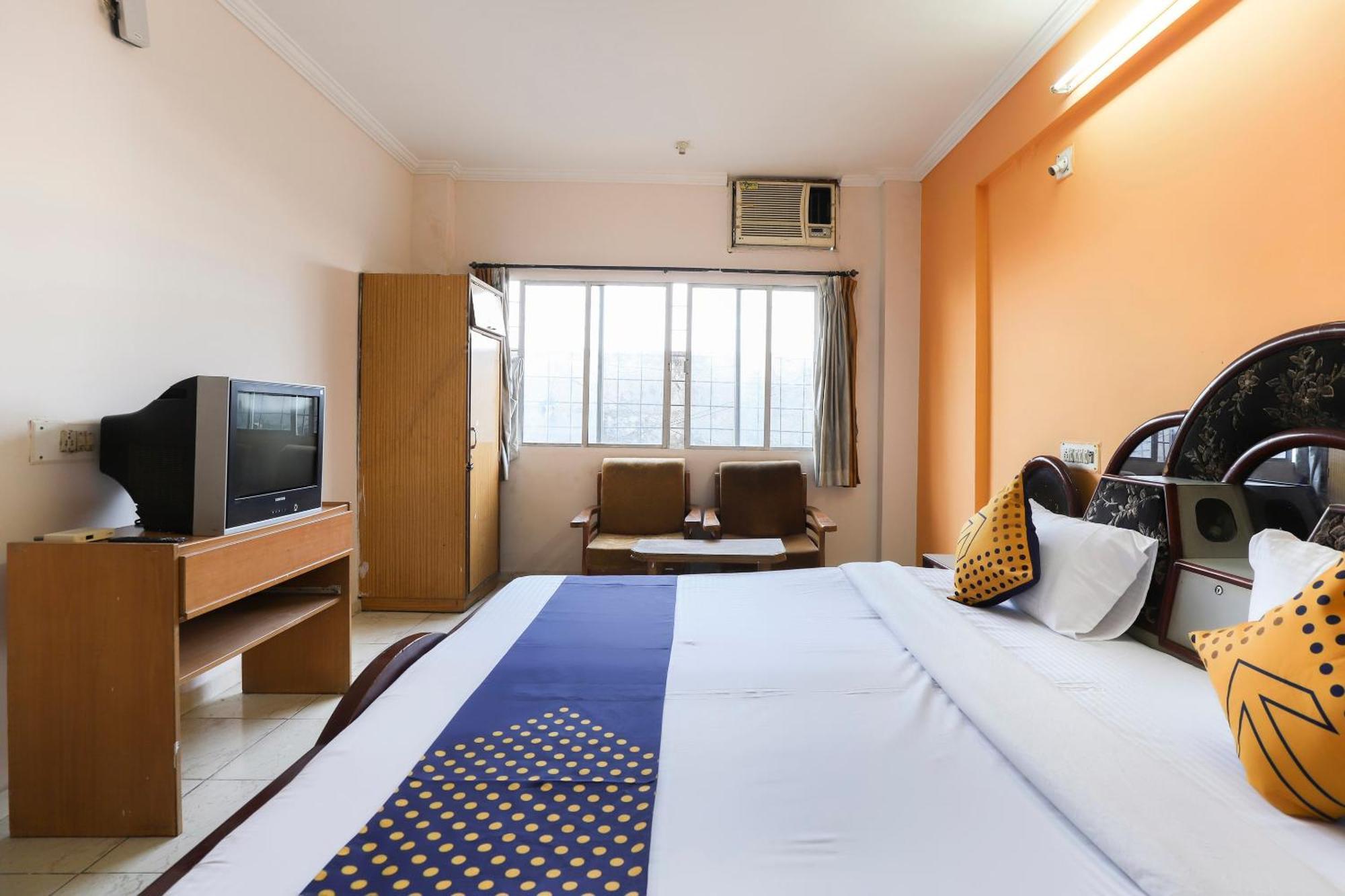 Spot On Hotel Shyam Inn Halol Экстерьер фото